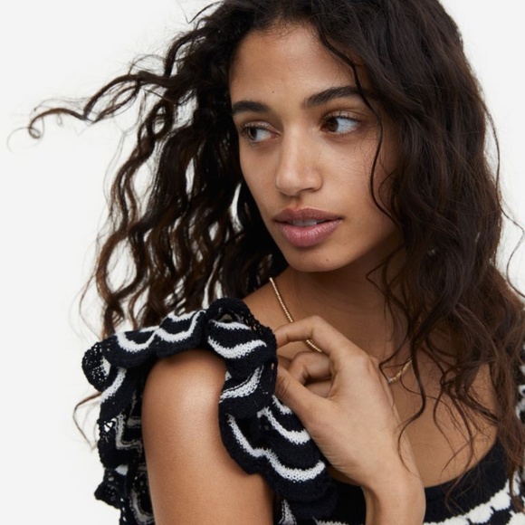 H&M Crochet Look Crop Top - Picture 5 of 10